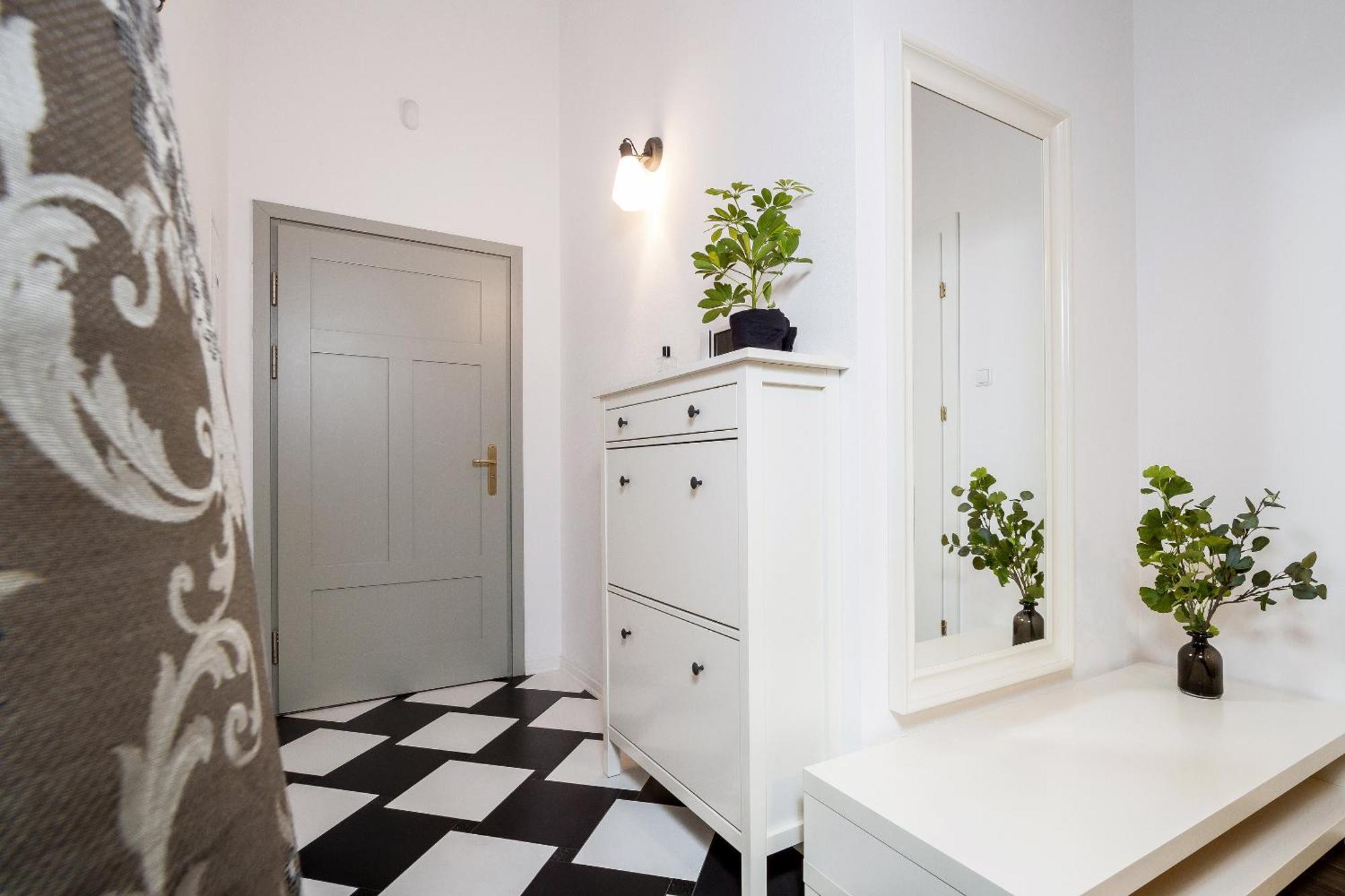 Main Station - 8 Rakowicka Street Apartment Krakow Ngoại thất bức ảnh