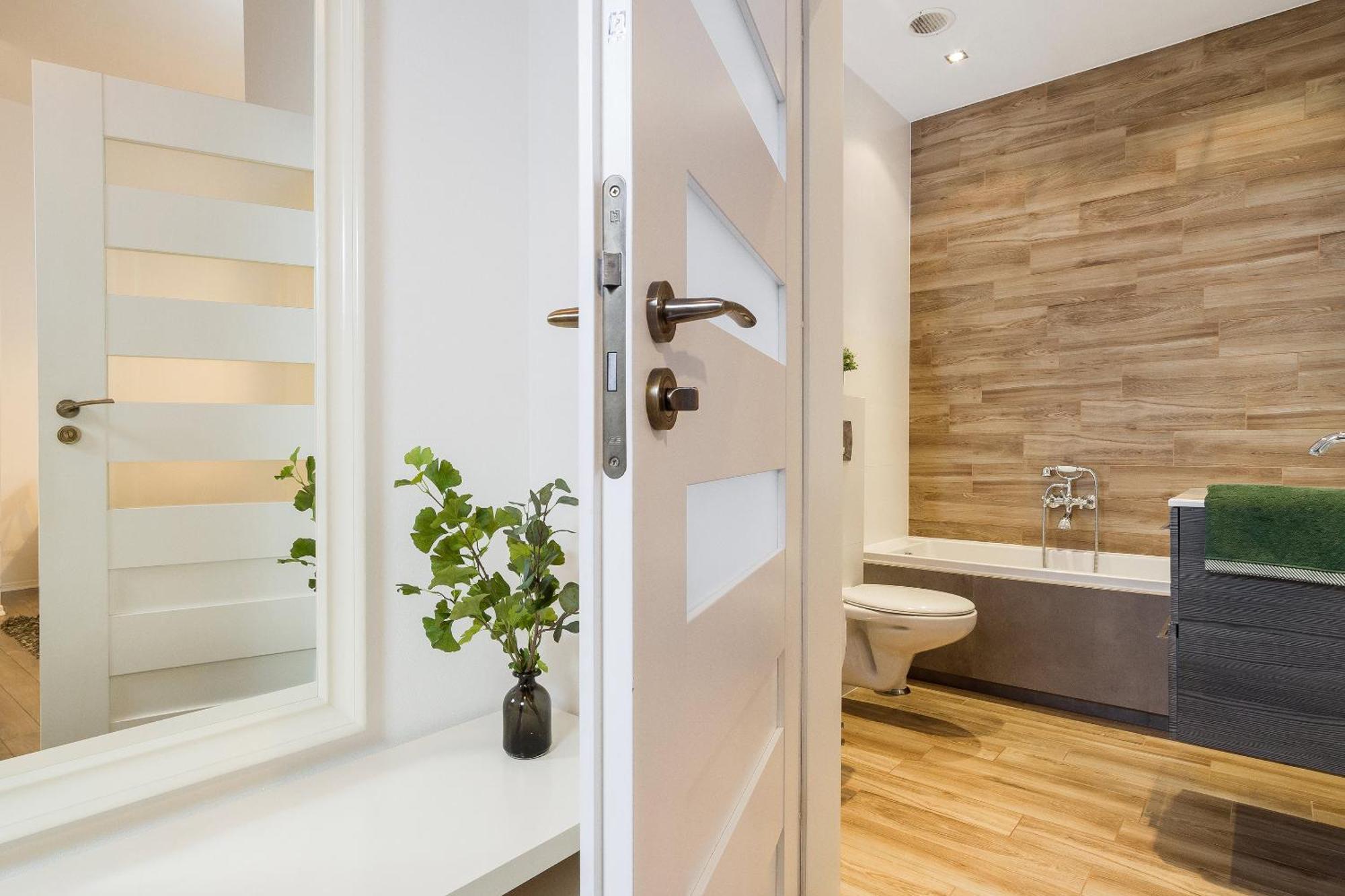 Main Station - 8 Rakowicka Street Apartment Krakow Ngoại thất bức ảnh