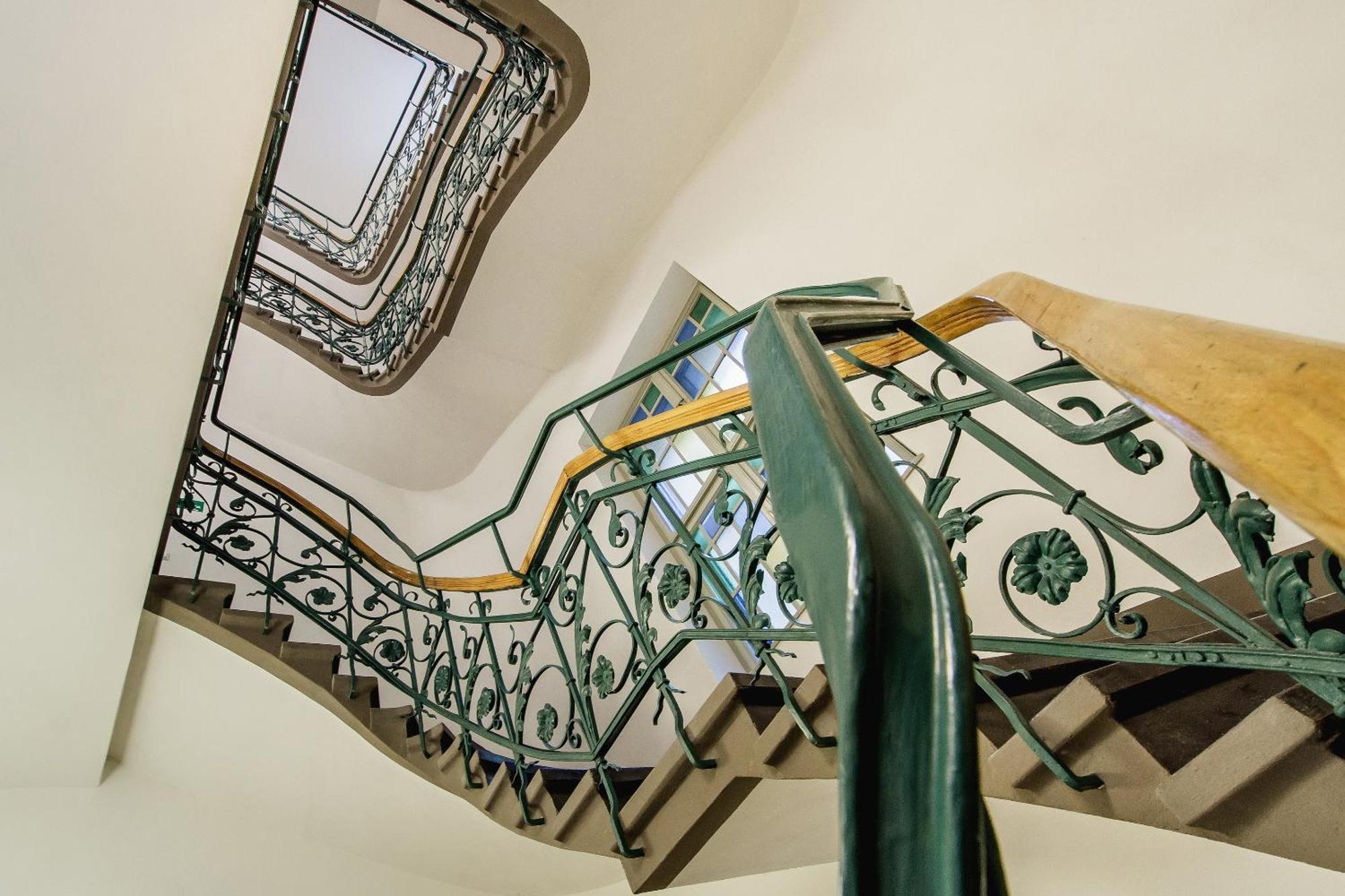 Main Station - 8 Rakowicka Street Apartment Krakow Ngoại thất bức ảnh